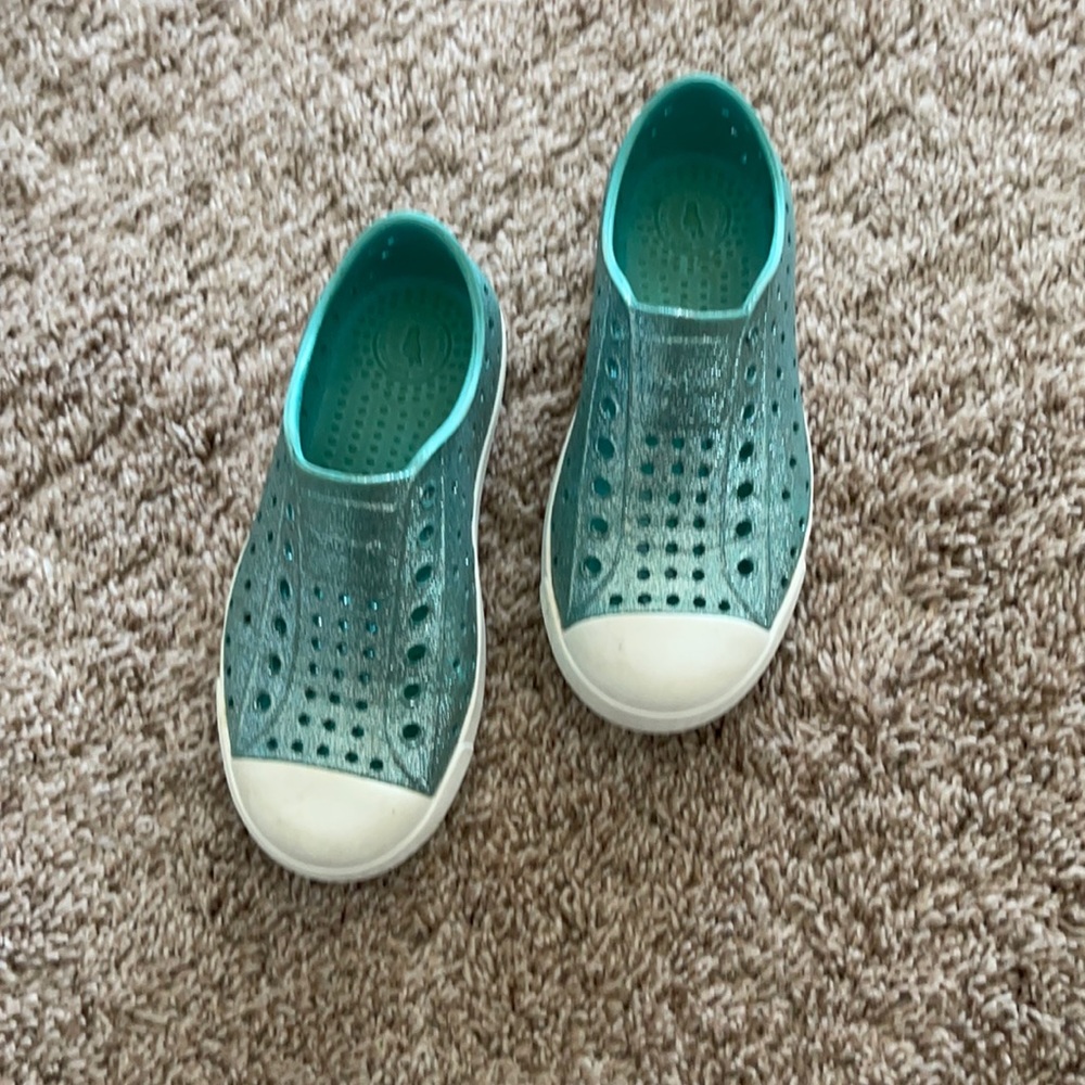 Girls Native Glittery Shoes Sz 11